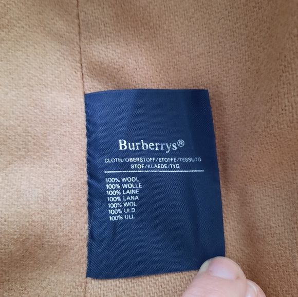 Vintage Burberry trench coat - Picture 8 of 15